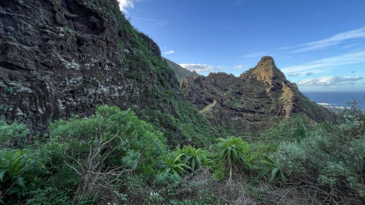 Blick auf den imposanten Roque de Las Moradas