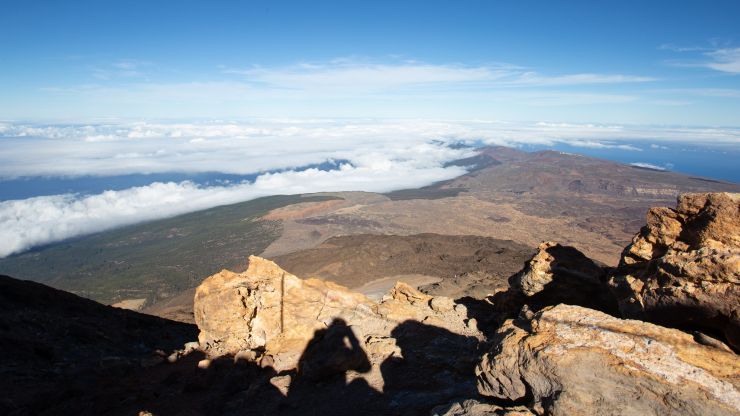 Blick vom Teide-Gipfel über Teneriffa Blick vom Teide-Gipfel über Teneriffa